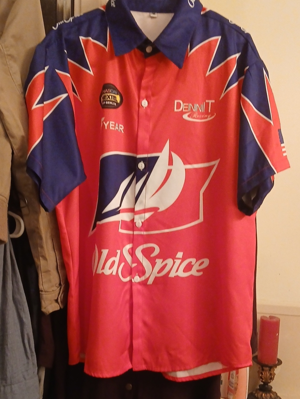 Deininil T.,NASCAR, Men’s Short-Sleeve Button-Down Shirt in Red & Blue,sz.m